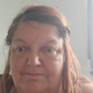 Meet your Posher, Lois